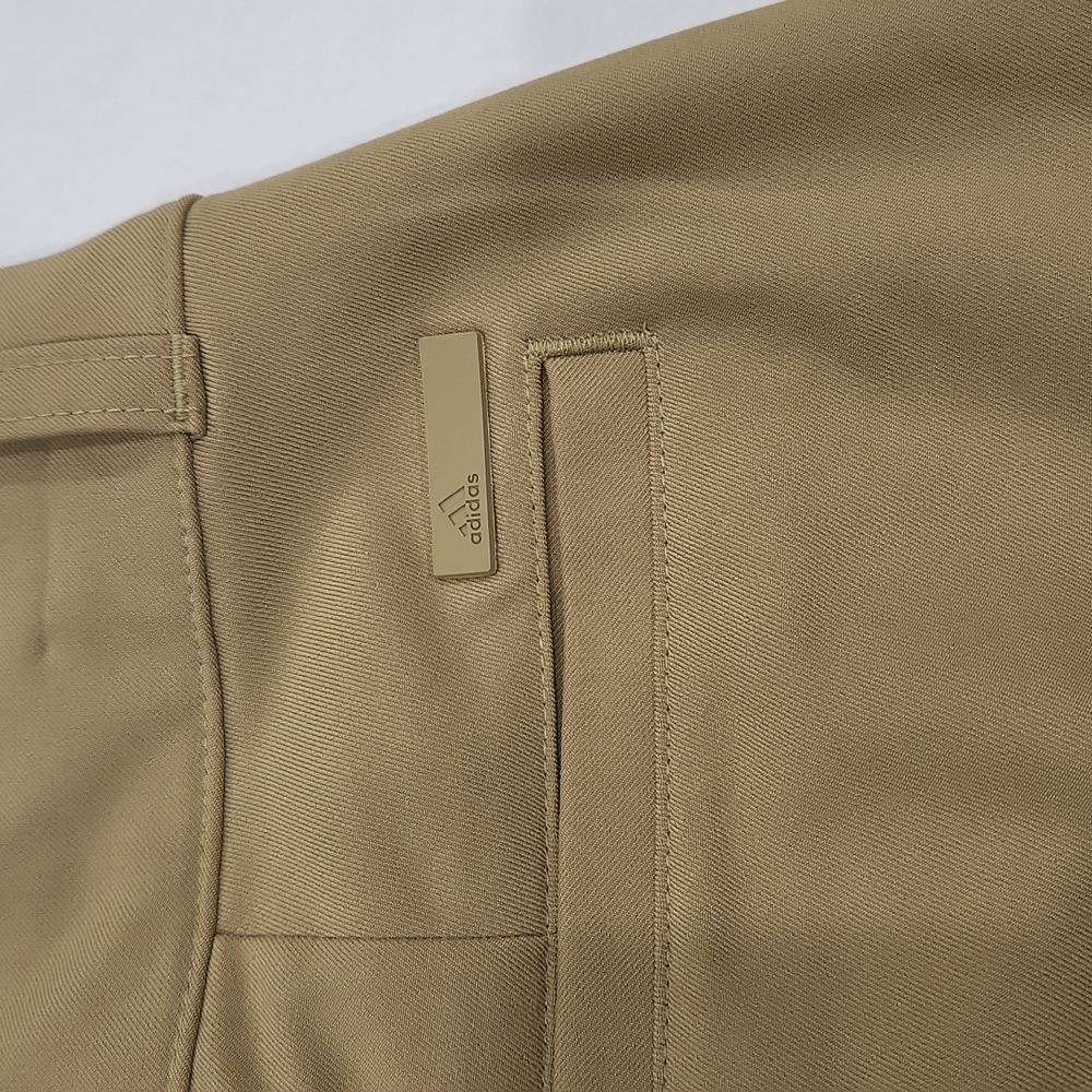 ๐๏ธ Adidas 7 in Shorts - Picture 4 of 9